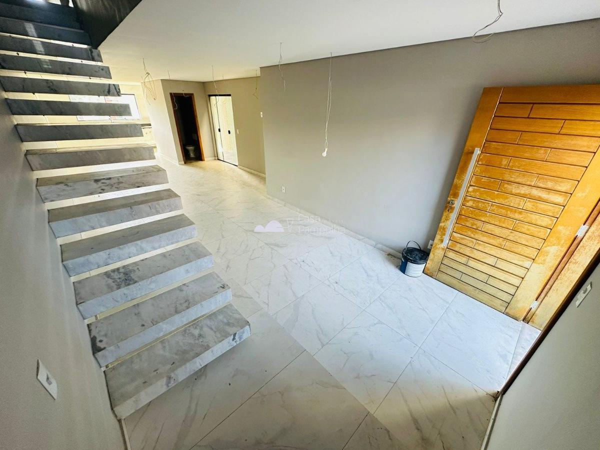 Casa, Planalto, 3 Quartos, 4 Vagas, 3 Suítes