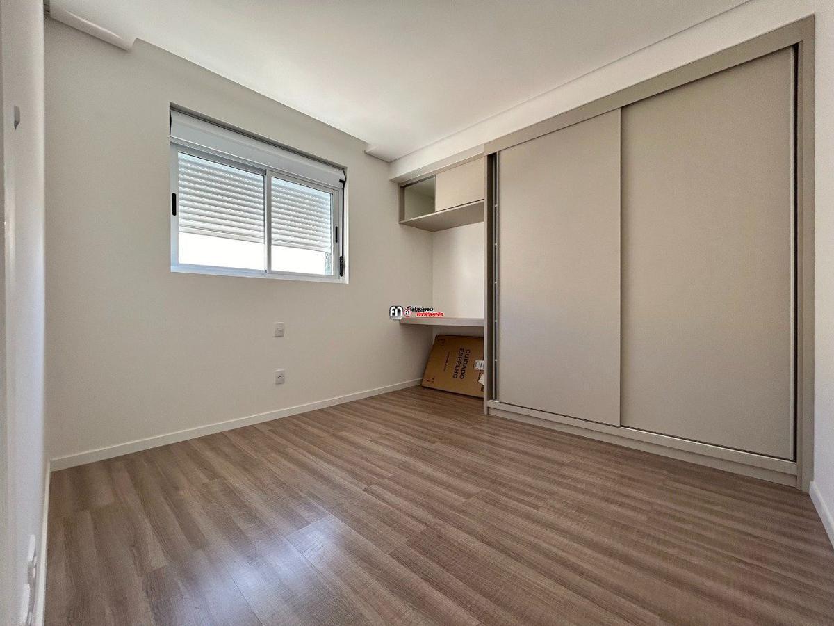 Apartamento, Castelo, 4 Quartos, 2 Vagas, 1 Suíte