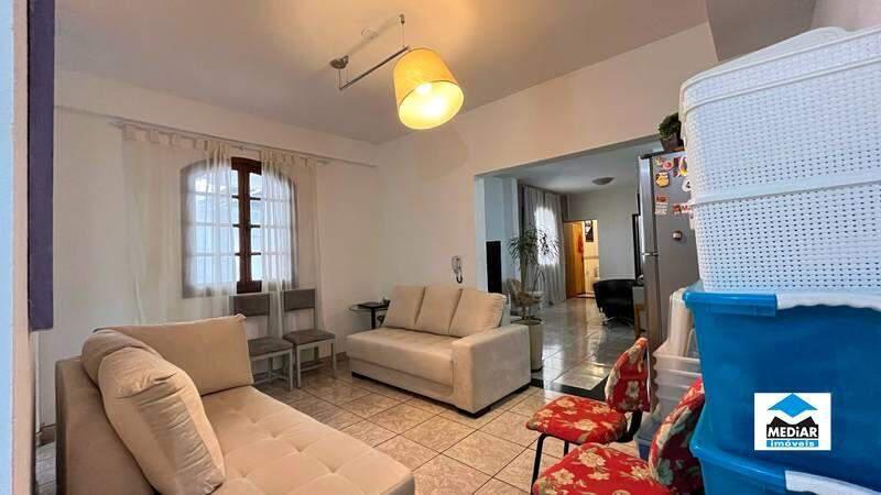 Casa, Buritis, 5 Quartos, 4 Vagas, 1 Suíte