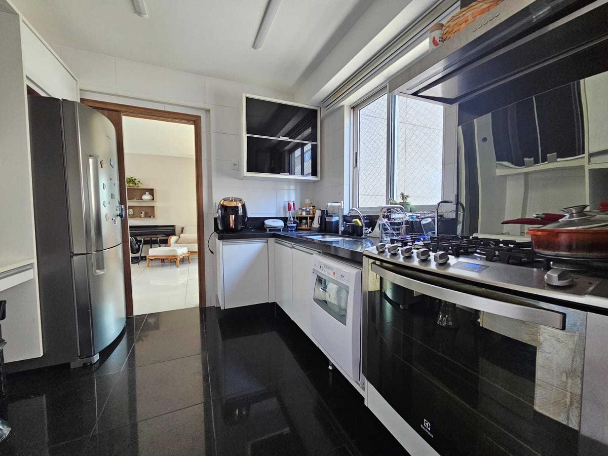 Apartamento, São Pedro, 4 Quartos, 3 Vagas, 2 Suítes
