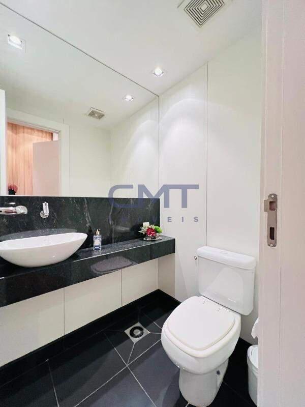 Sala, Savassi, 0 Quarto, 2 Vagas