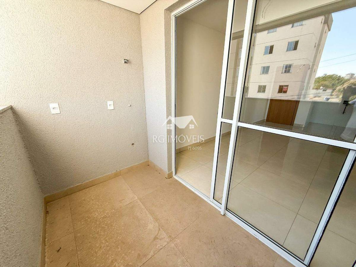 Apartamento, Miramar (barreiro), 2 Quartos, 1 Vaga, 1 Suíte