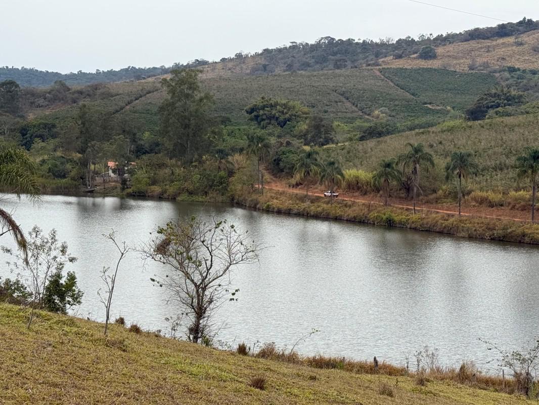 Fazenda, Zona Rural, 4 Quartos, 5 Vagas, 2 Suítes
