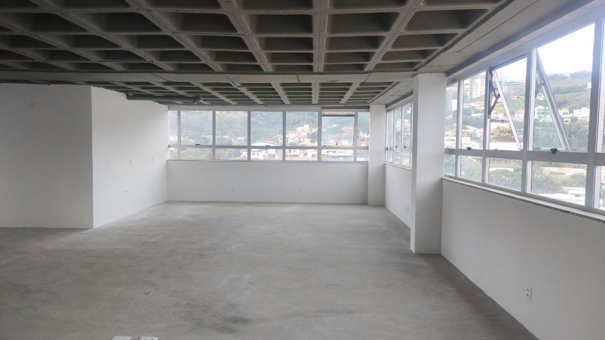Sala, Estoril, 0 Quarto, 0 Vaga