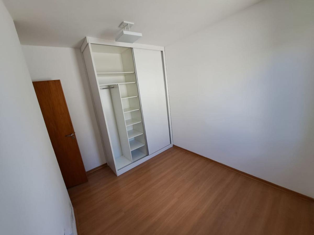 Apartamento, Sagrada Família, 3 Quartos, 2 Vagas, 1 Suíte