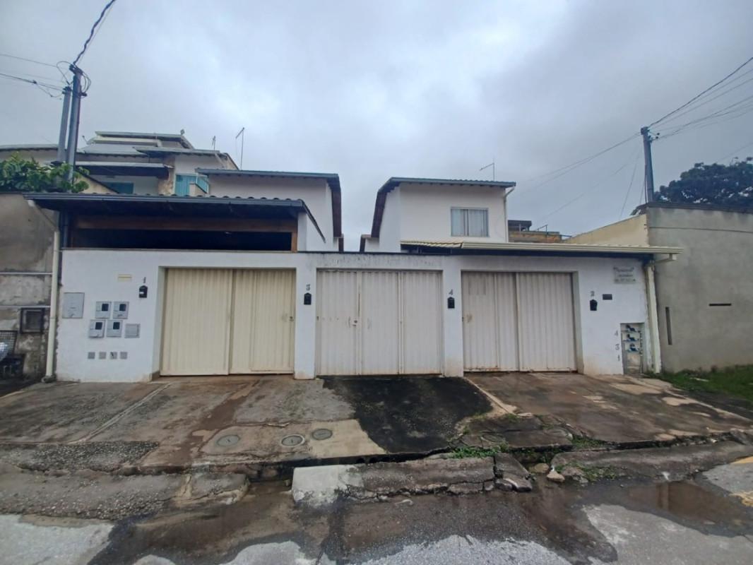 Casa, Masterville, 2 Quartos, 2 Vagas