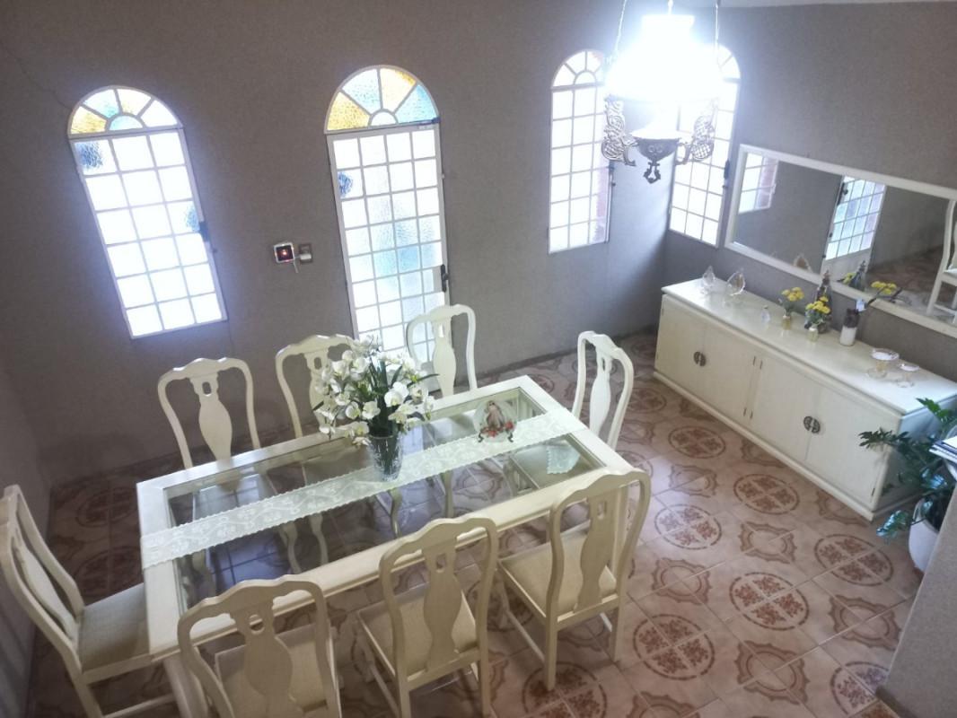 Casa, Planalto, 4 Quartos, 4 Vagas, 1 Suíte