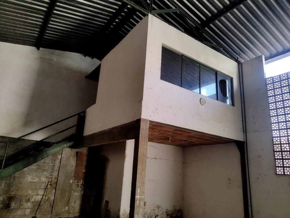 Galpão, Santa Cruz, 0 Quarto, 0 Vaga