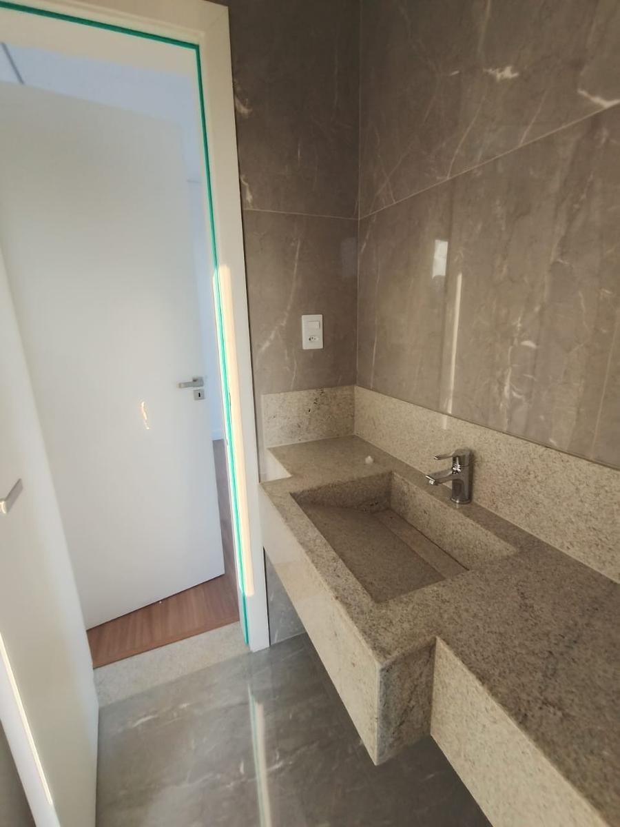 Casa, Planalto, 3 Quartos, 3 Vagas, 1 Suíte