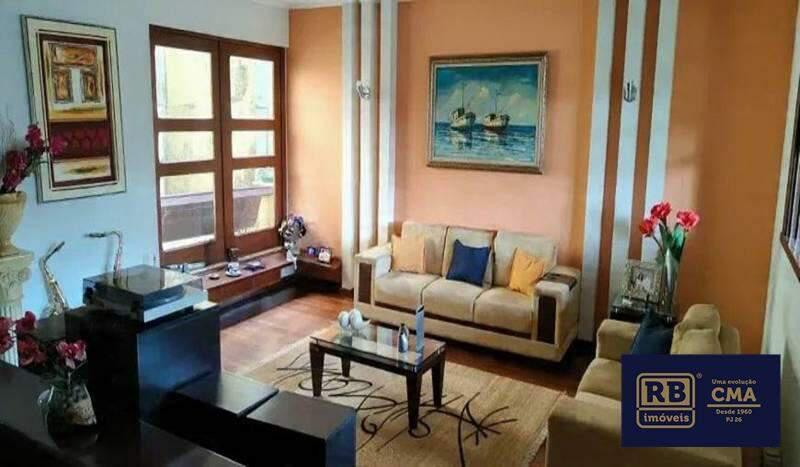 Casa, Luxemburgo, 5 Quartos, 4 Vagas, 2 Suítes
