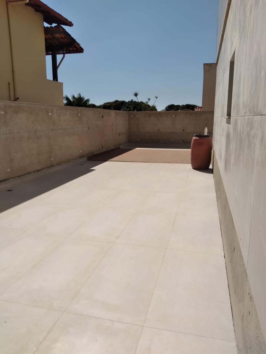 Apartamento, Barreiro, 3 Quartos, 2 Vagas, 1 Suíte