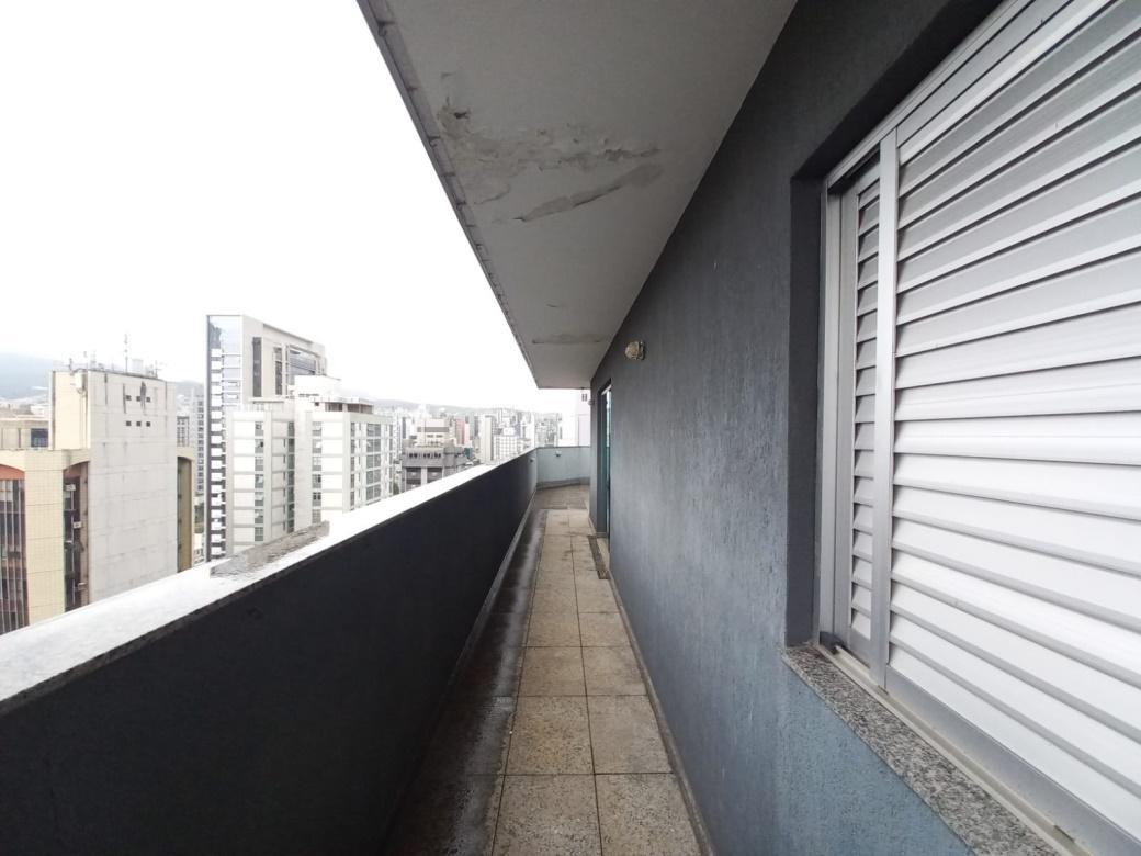 Cobertura, Savassi, 2 Quartos, 2 Vagas, 1 Suíte