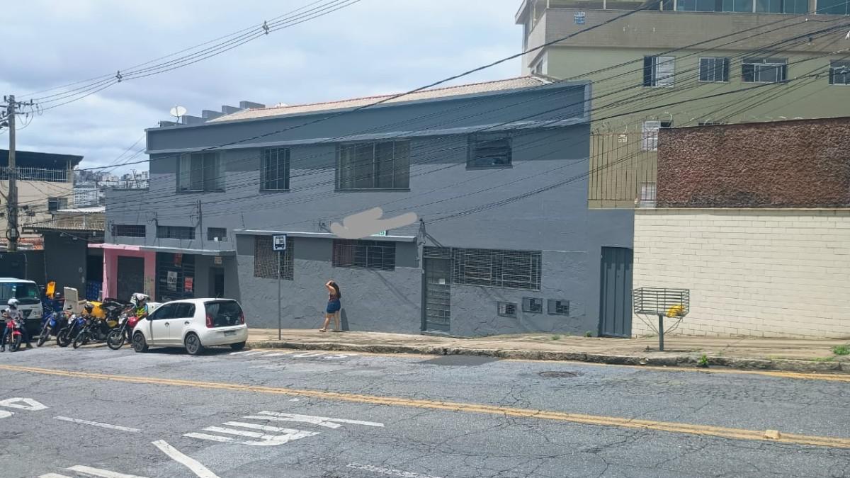 Casa, Padre Eustáquio, 7 Quartos, 0 Vaga, 2 Suítes
