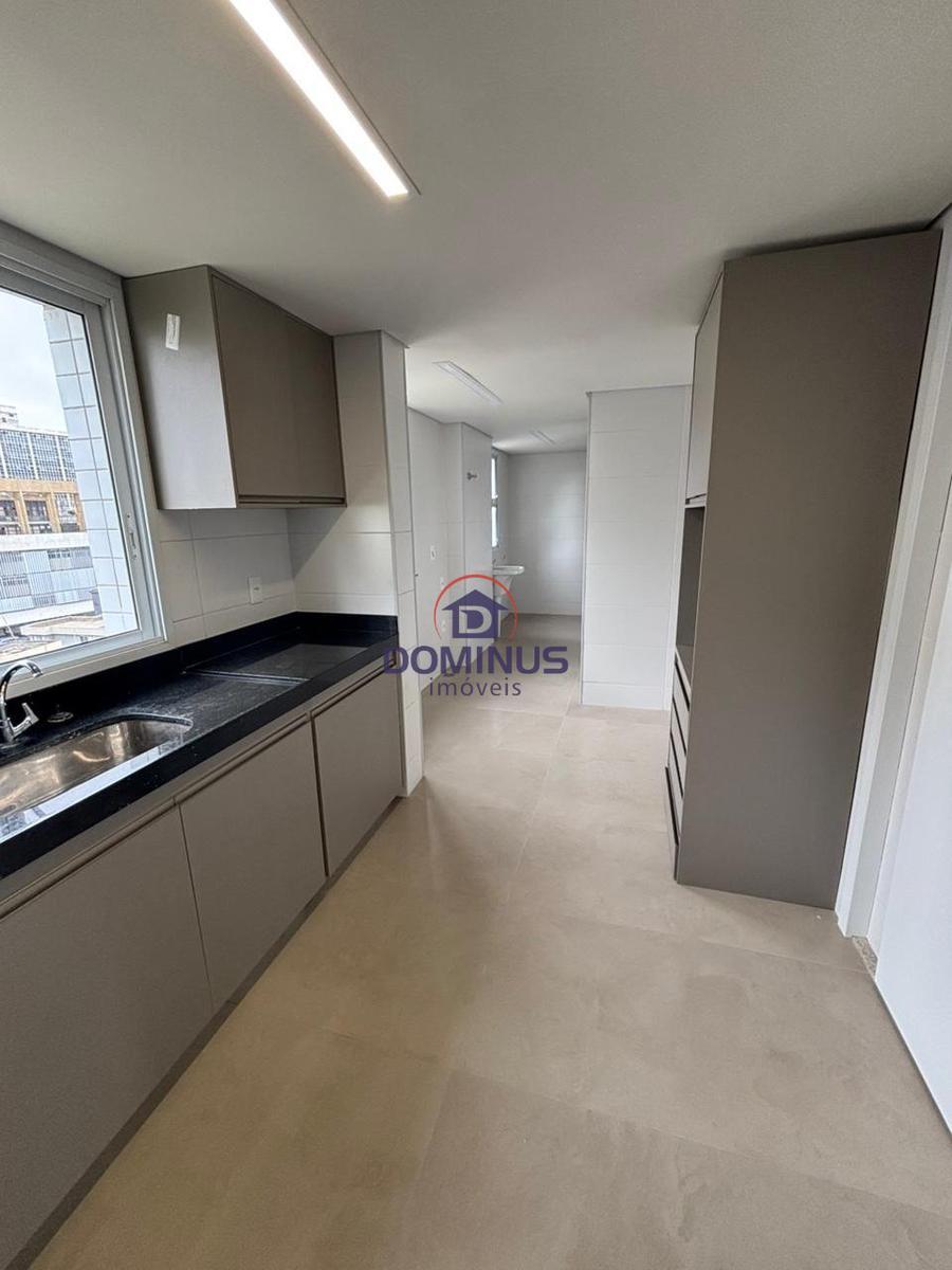 Apartamento, Luxemburgo, 3 Quartos, 5 Vagas, 2 Suítes