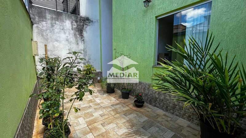 Casa, Santa Efigênia, 3 Quartos, 2 Vagas, 2 Suítes