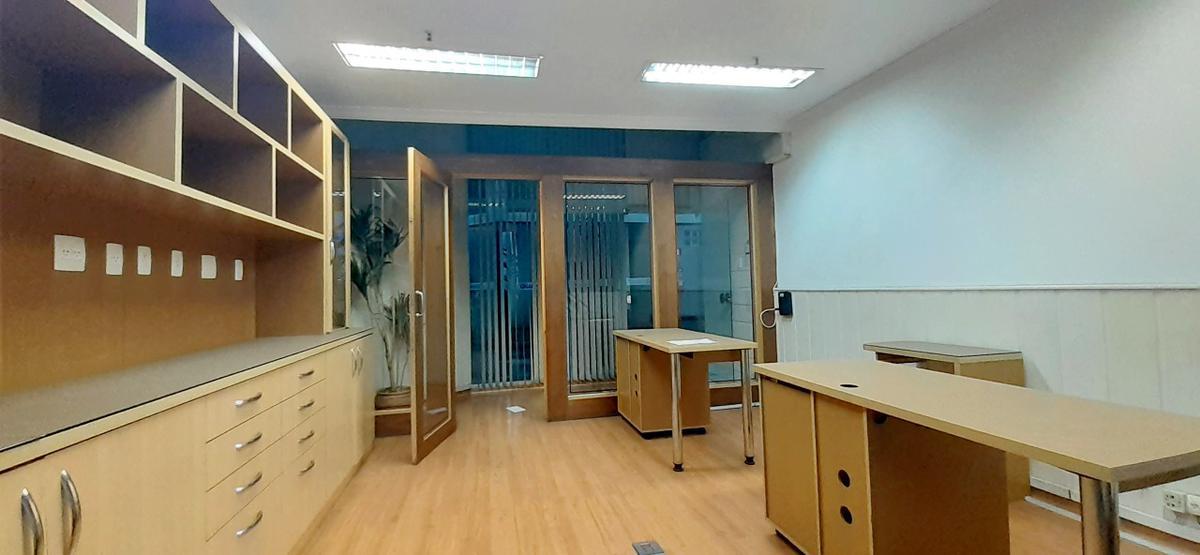 Sala, Barro Preto, 1 Quarto, 0 Vaga