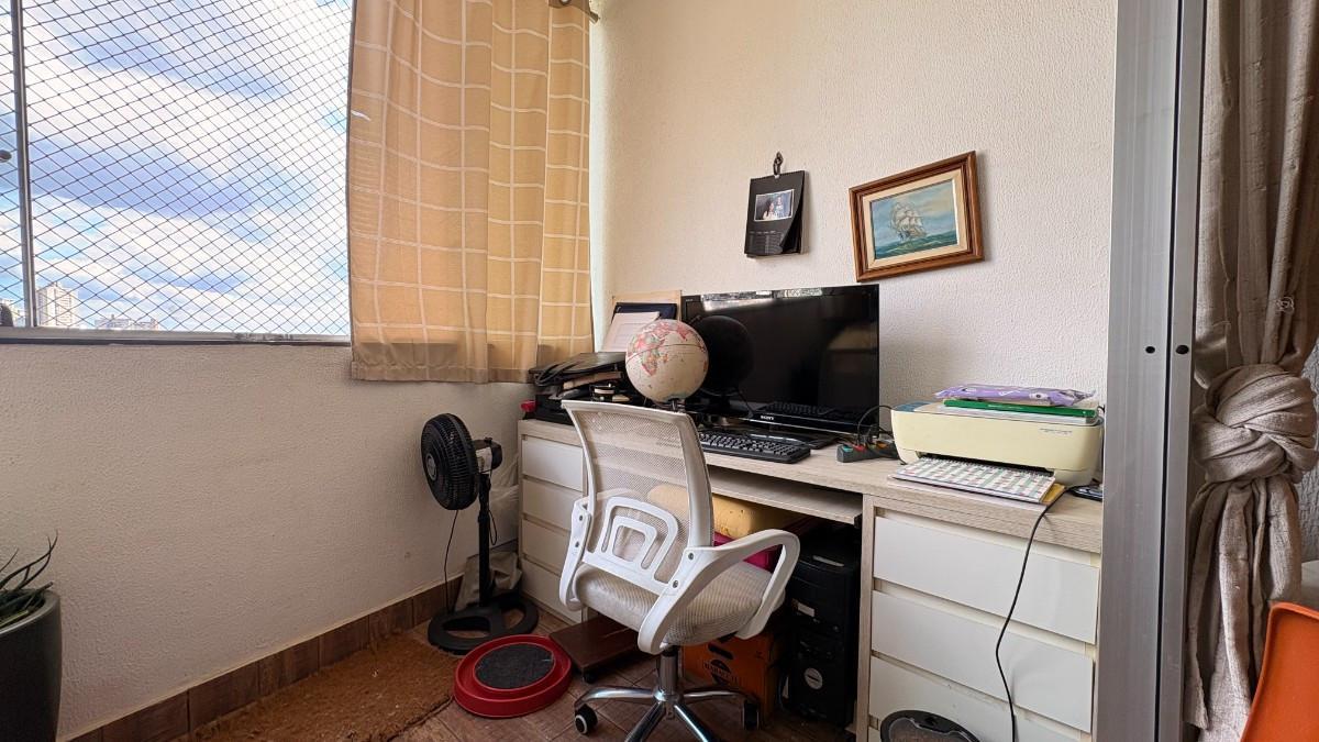 Apartamento, Estoril, 2 Quartos, 1 Vaga, 1 Suíte