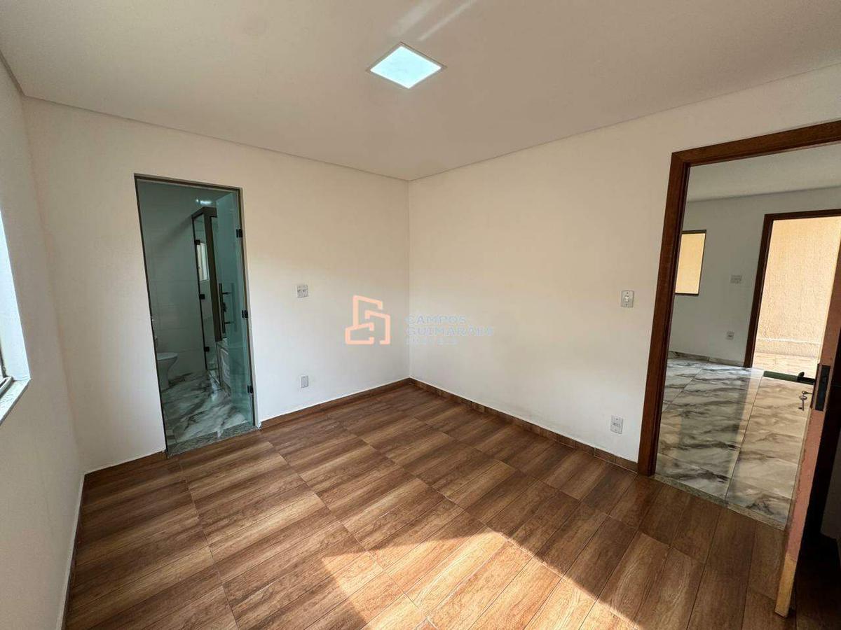 Casa, Milionários, 3 Quartos, 7 Vagas, 1 Suíte