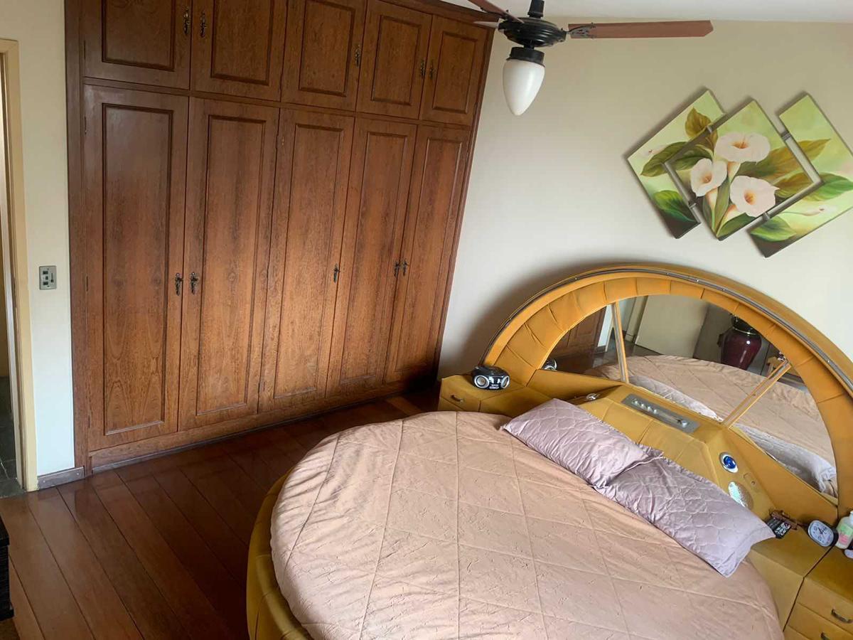 Casa, Cidade Nova, 4 Quartos, 3 Vagas, 1 Suíte