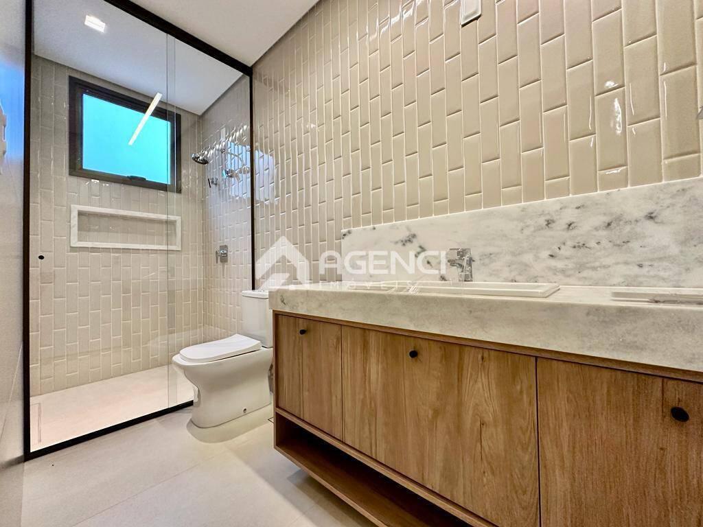 Casa, Alphaville - Lagoa dos Ingleses, 4 Quartos, 0 Vaga, 4 Suítes