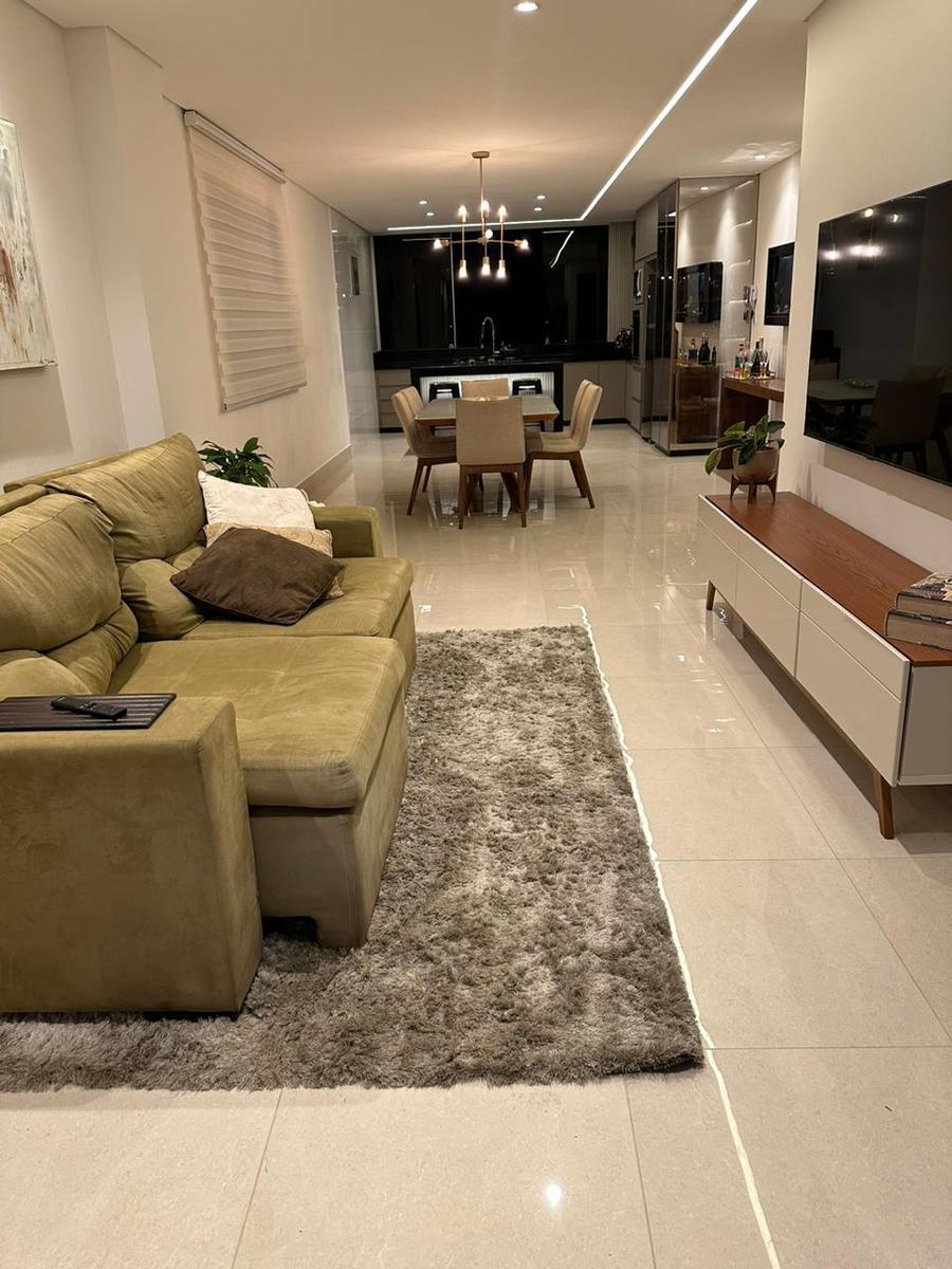 Casa, Cabral, 3 Quartos, 2 Vagas, 1 Suíte