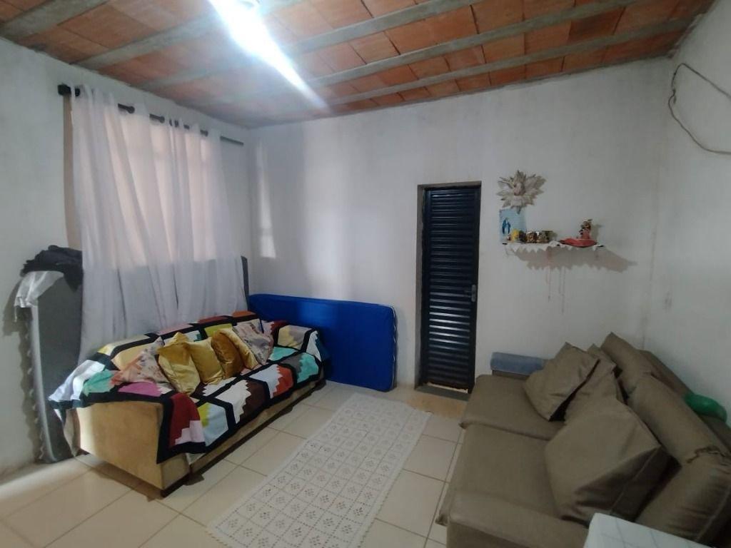 Casa, São José, 1 Quarto, 0 Vaga