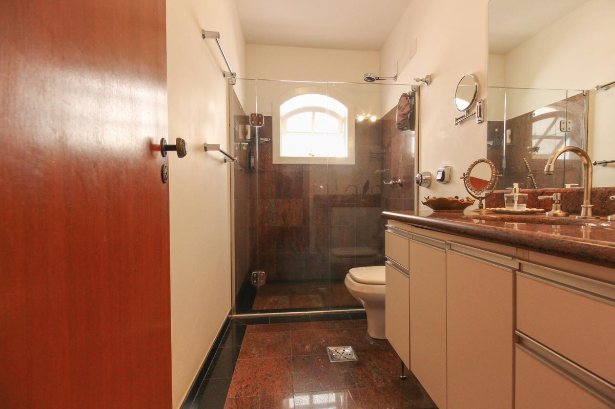 Casa, Buritis, 4 Quartos, 4 Vagas, 1 Suíte