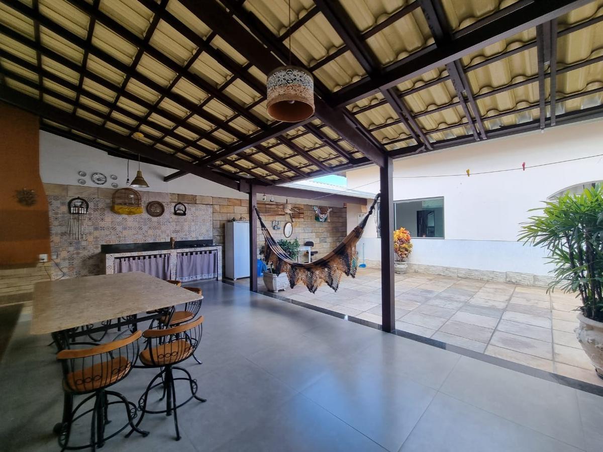 Casa, Jardim Riacho das Pedras, 4 Quartos, 4 Vagas, 1 Suíte