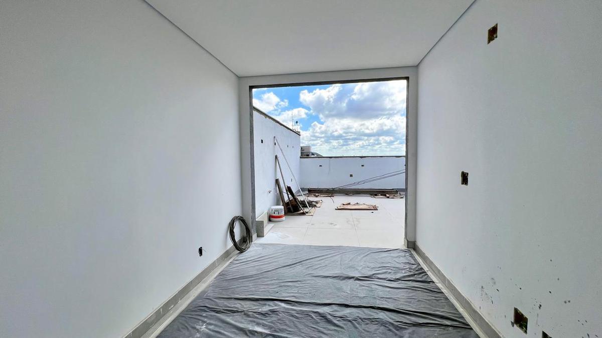 Cobertura, Santa Efigênia, 2 Quartos, 2 Vagas, 1 Suíte