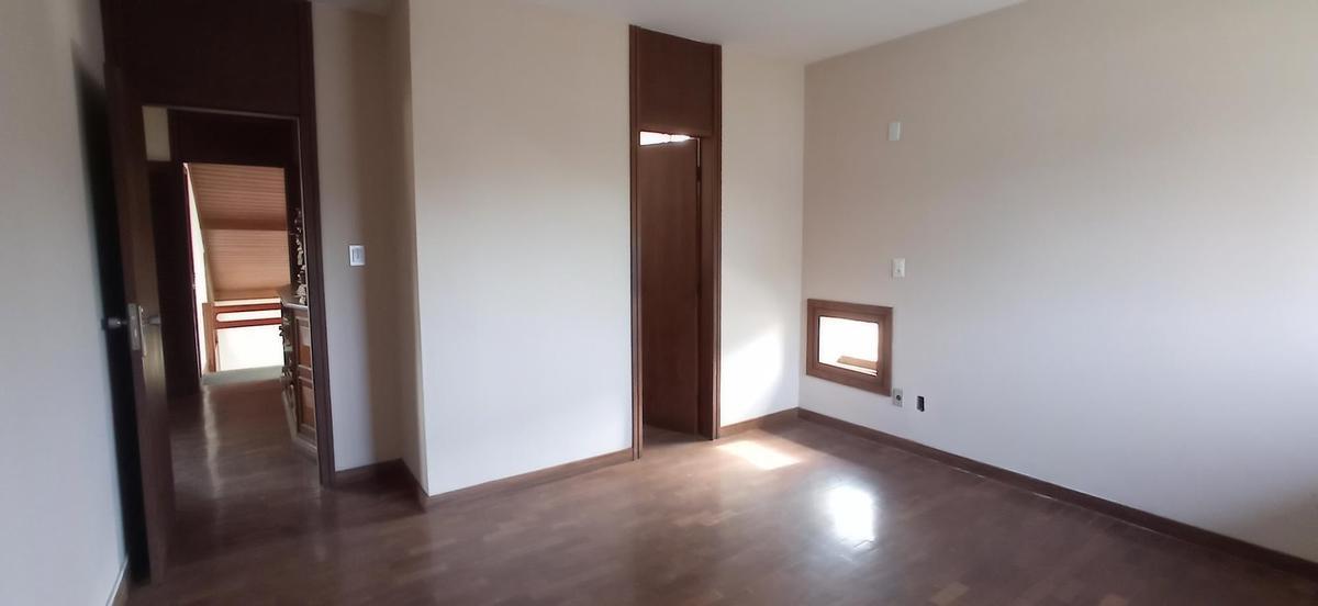 Casa, Santa Helena, 6 Quartos, 4 Vagas, 2 Suítes