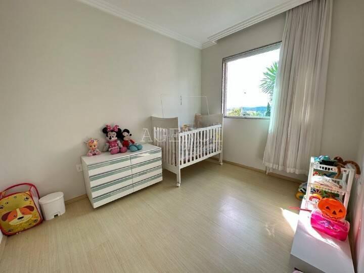 Casa, Paquetá, 4 Quartos, 0 Vaga, 1 Suíte