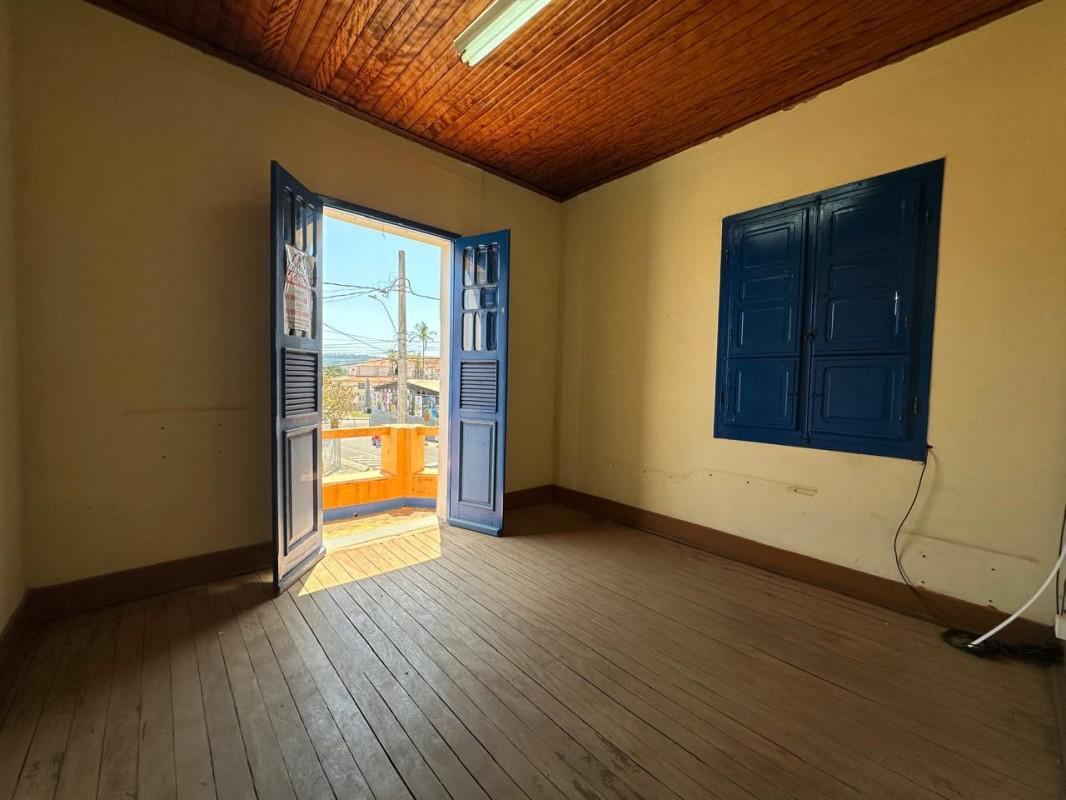 Casa, Centro, 5 Quartos, 4 Vagas