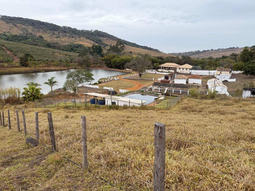 Fazenda, Zona Rural, 4 Quartos, 5 Vagas, 2 Suítes