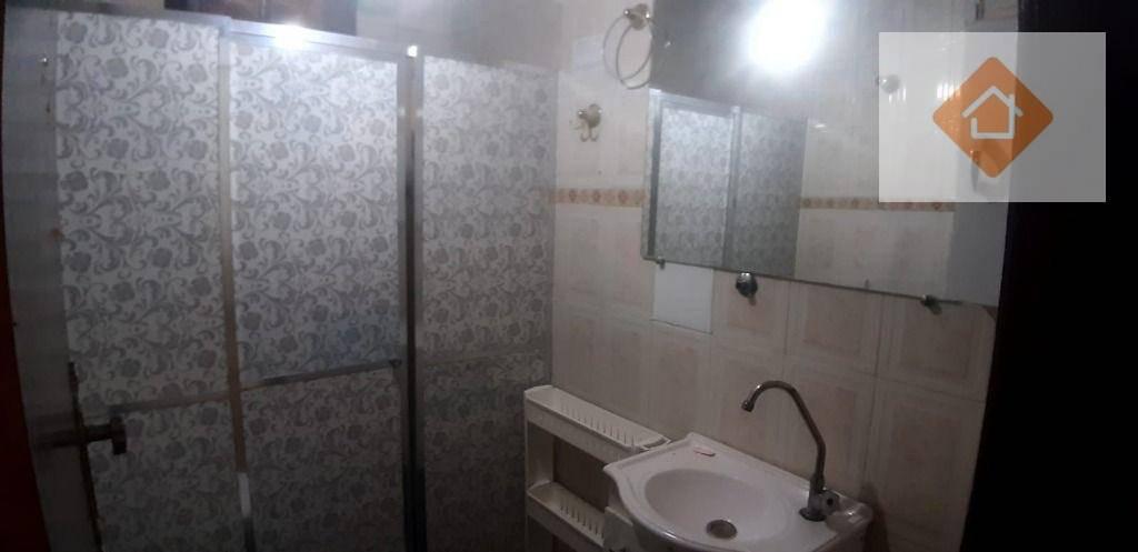 Casa, Sagrada Família, 2 Quartos, 0 Vaga