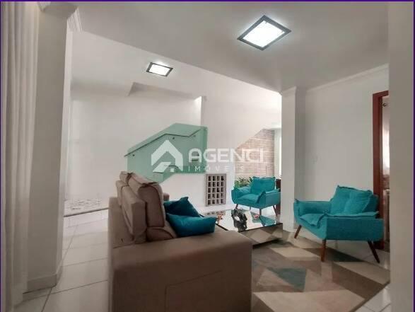 Casa, Monte Castelo, 5 Quartos, 0 Vaga, 1 Suíte