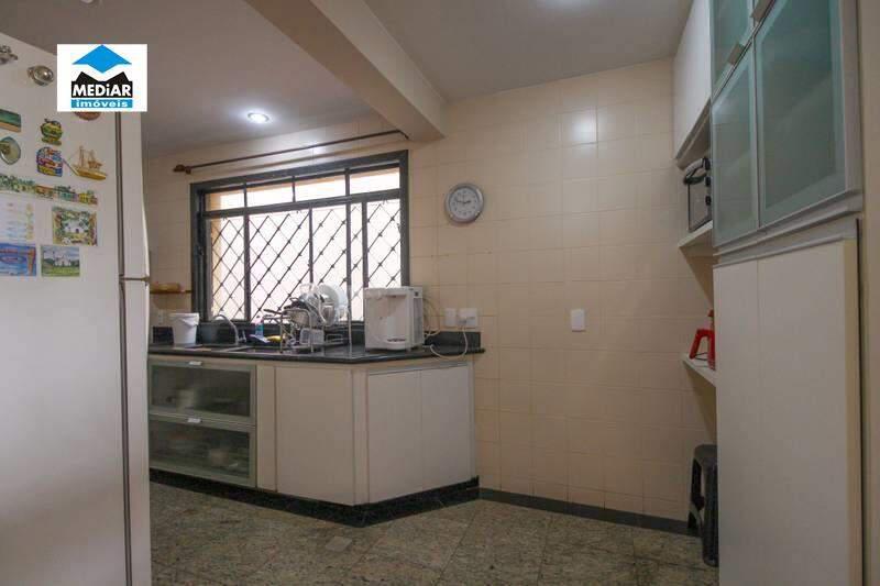 Casa, Buritis, 4 Quartos, 4 Vagas, 1 Suíte