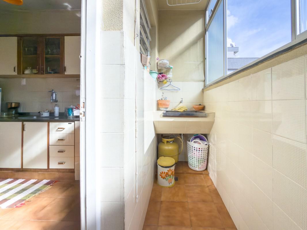 Apartamento, Floresta, 2 Quartos, 0 Vaga