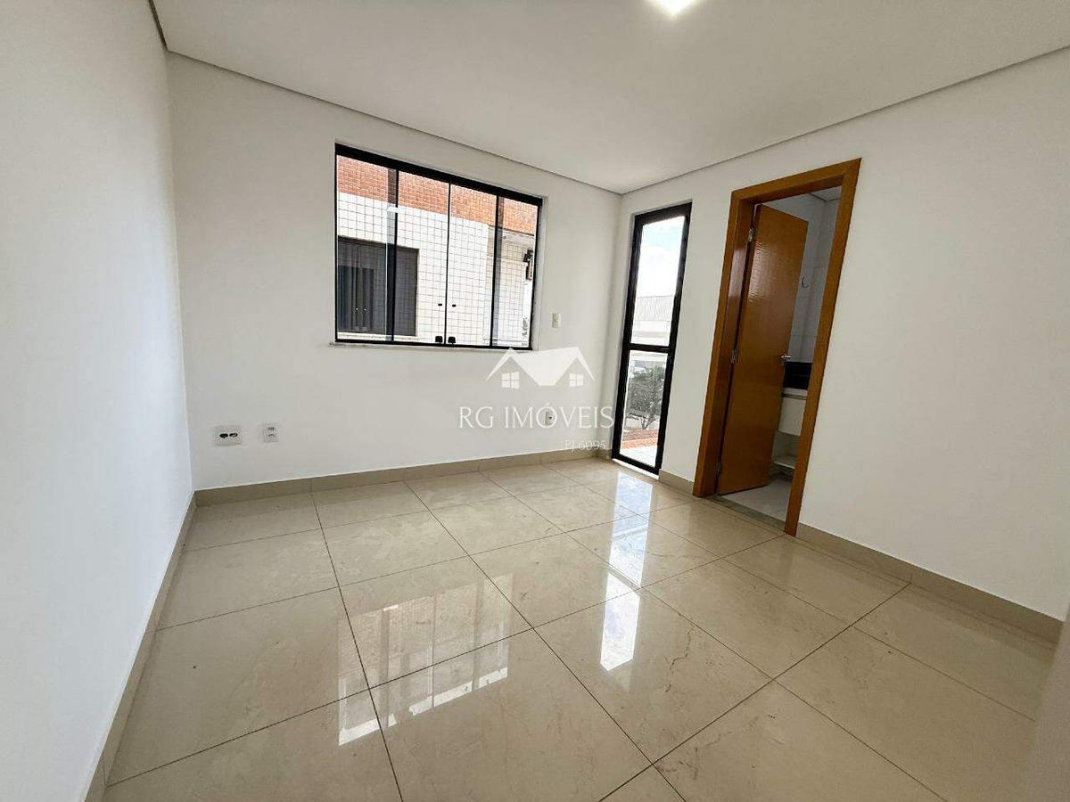 Cobertura, Barreiro, 3 Quartos, 2 Vagas, 2 Suítes