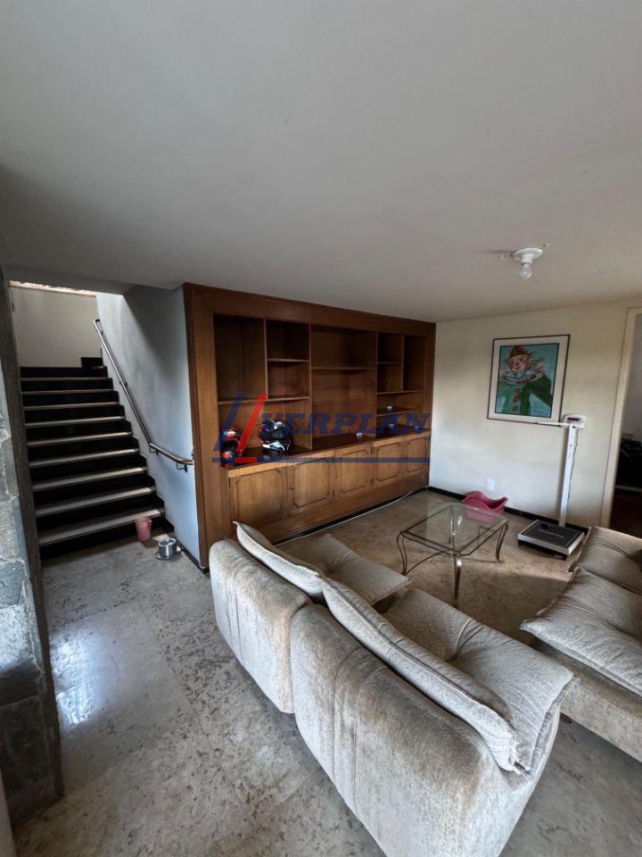 Casa, Cidade Jardim, 6 Quartos, 8 Vagas, 1 Suíte