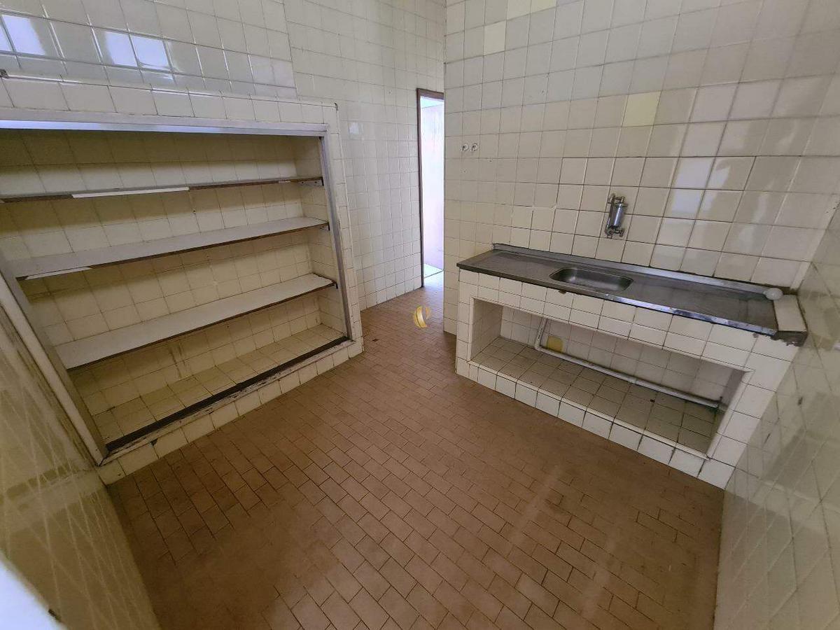 Casa, Renascença, 4 Quartos, 8 Vagas