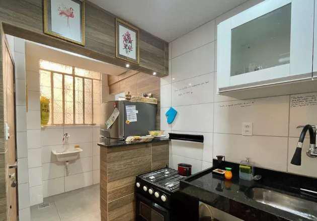 Apartamento, Sagrada Família, 2 Quartos, 1 Vaga, 1 Suíte