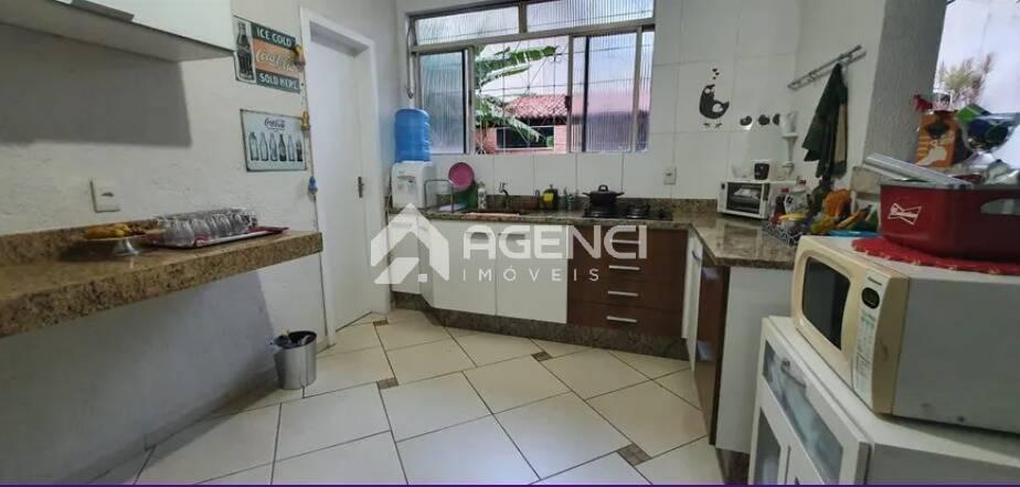 Casa, São Gonçalo, 3 Quartos, 0 Vaga, 1 Suíte