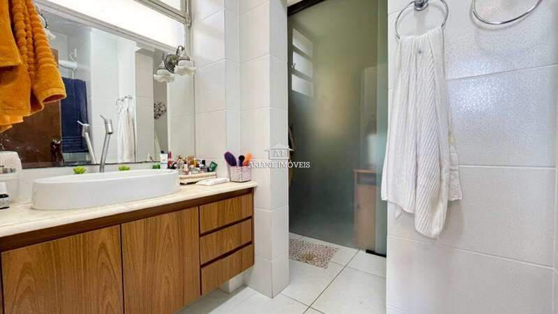 Apartamento, Luxemburgo, 3 Quartos, 1 Vaga, 1 Suíte