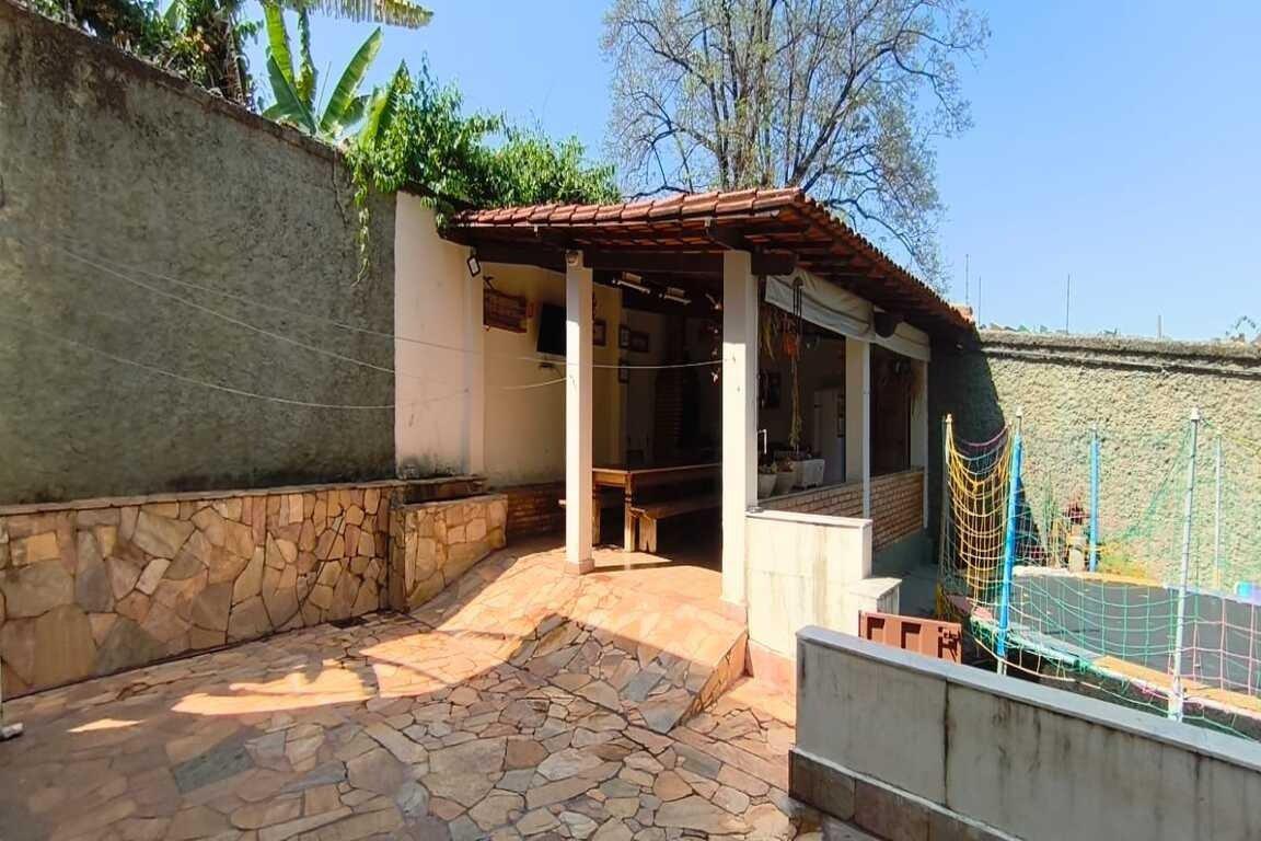 Casa, São Bernardo, 5 Quartos, 4 Vagas, 1 Suíte