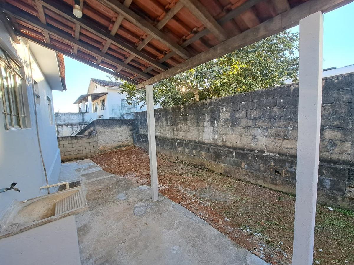 Casa, Centro, 2 Quartos, 0 Vaga