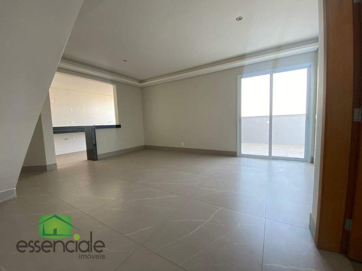 Cobertura, Fonte Grande, 3 Quartos, 2 Vagas, 1 Suíte