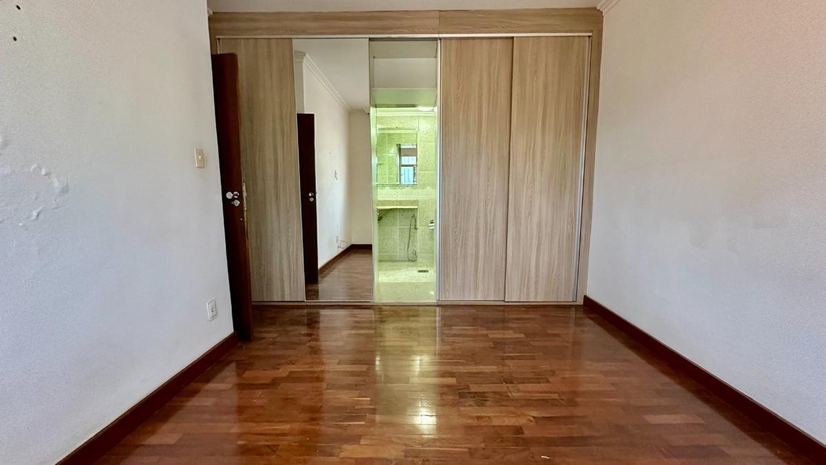 Casa, Itapoã, 5 Quartos, 5 Vagas, 2 Suítes
