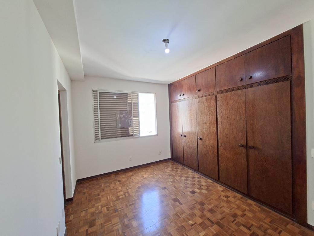 Apartamento, Funcionários, 4 Quartos, 2 Vagas, 1 Suíte