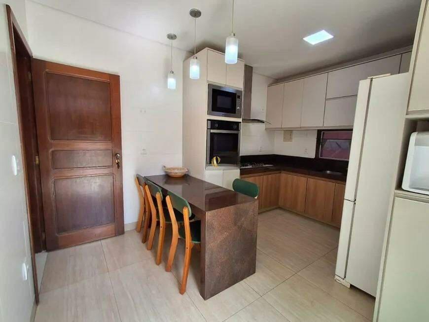 Casa, Itapoã, 5 Quartos, 3 Vagas, 2 Suítes