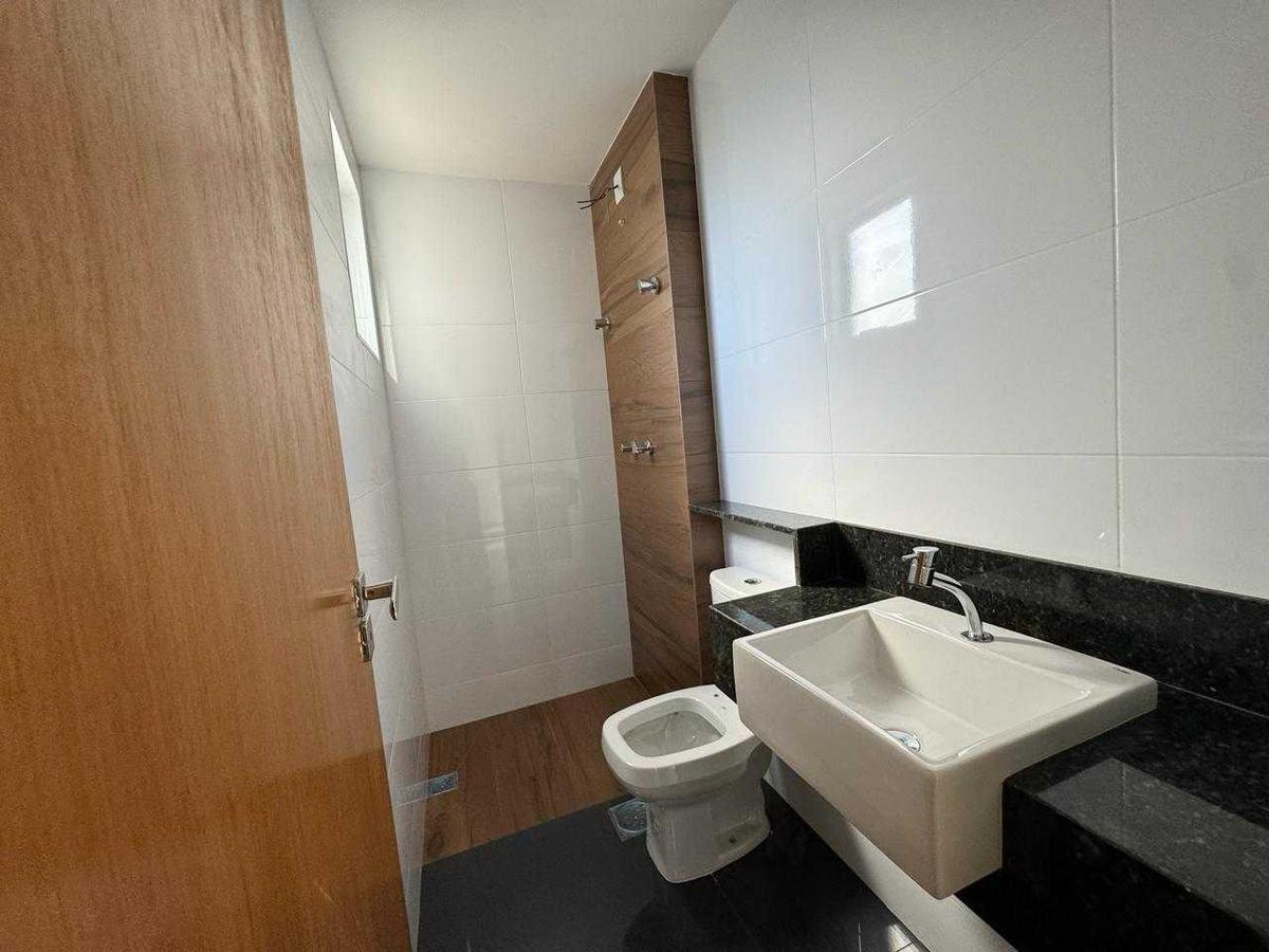 Apartamento, Vila Paris, 2 Quartos, 2 Vagas, 2 Suítes